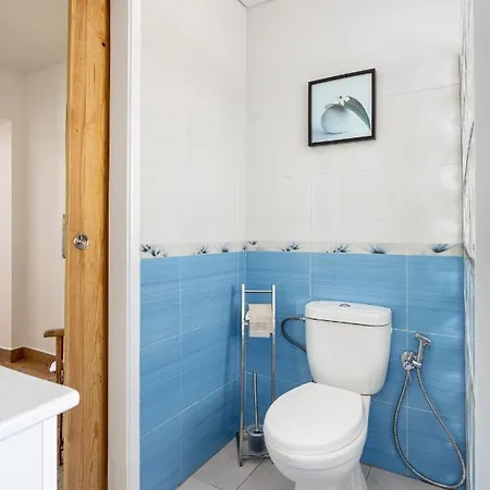 בית נופש Joivy Quaint House With Patio *
