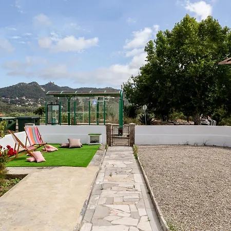 Joivy Quaint House With Patio