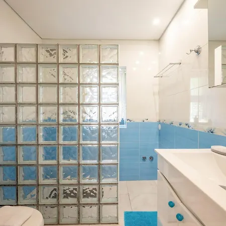 Guestready - Quaint House With Patio Guest house Sintra