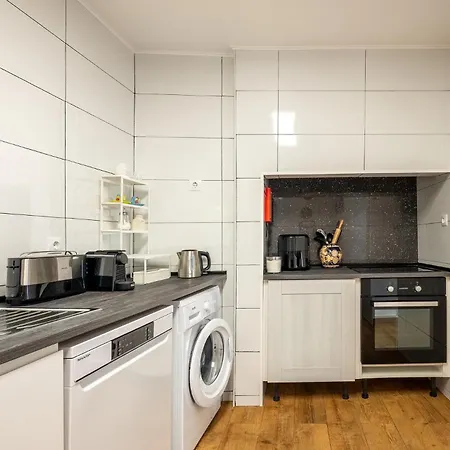 Guestready - Quaint House With Patio